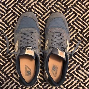 New Balance 696 Sneakers